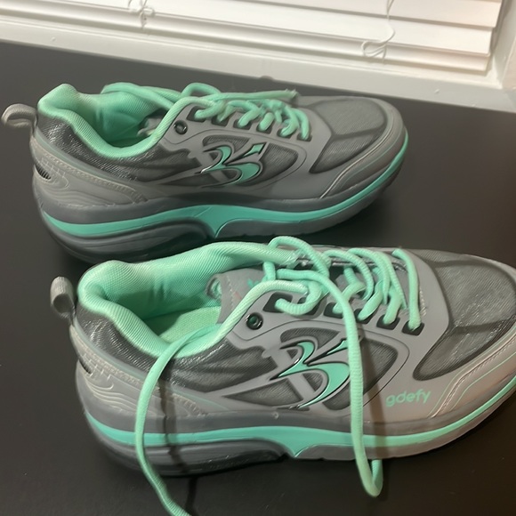 Womens 10 XW Gravity Defyer Athletic Shoes - Picture 4 of 12